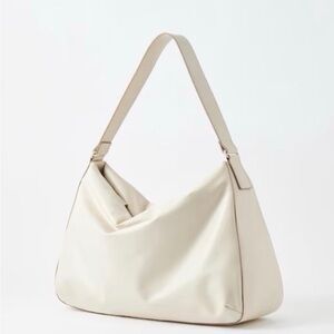 UNIQLO: C Faux Leather Puffy Bag